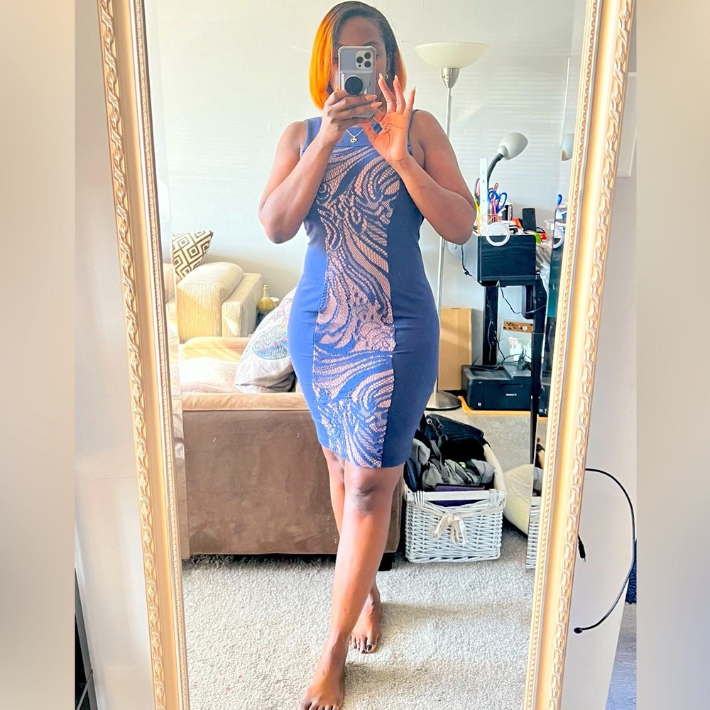 BCBG Lined form fitting dress